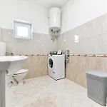 Σπίτι διακοπών Lena *