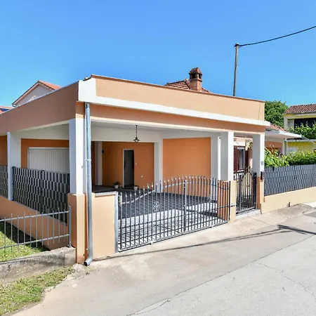 Casa de Férias Lena *