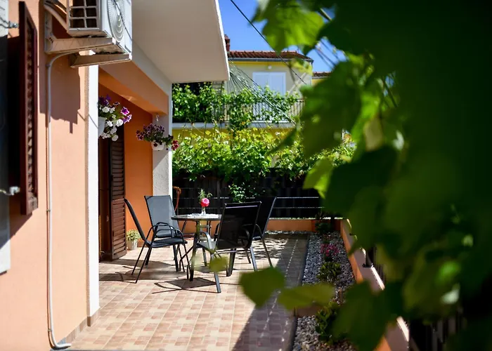 Ferienhaus Lena *